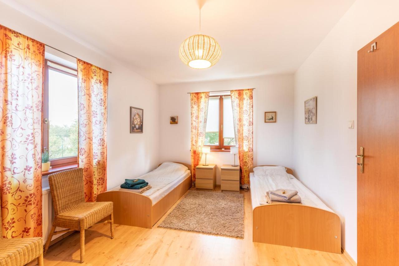 Landhaus Mit Garten ชเตชชิน ภายนอก รูปภาพ